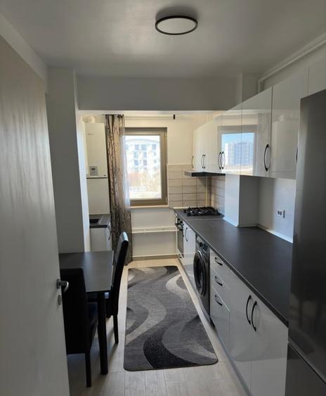 Apartament cu 3 camere decomandat, mobilat în Bd. Laminorului