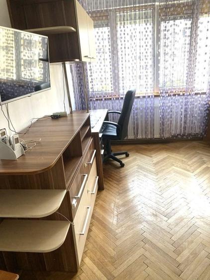 Apartament cu 3 camere decomandat în Colentina