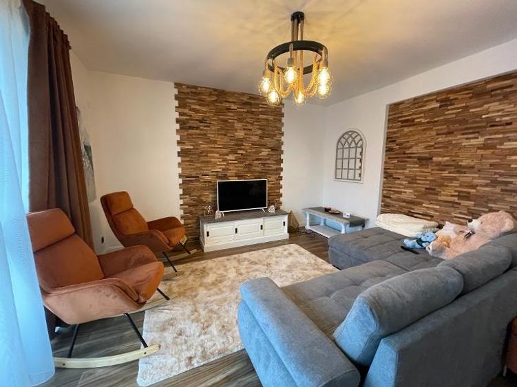 Apartament cu 2 camere semidecomandat în Furnica