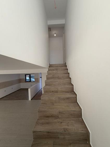 Casă individuală cu 3 camere cu Teren 240 Mp în Dragomirești-Vale