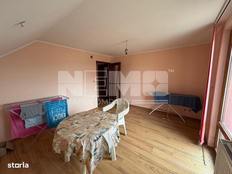 Casă cu 4 camere în Straja