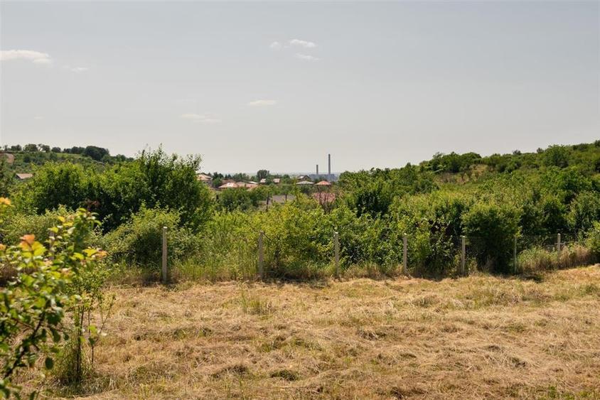 Teren intravilan de 1200 mp, în Paleu