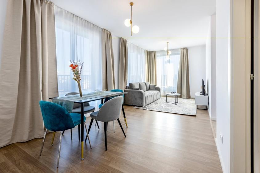 Apartament cu 3 camere decomandat, mobilat în Pipera