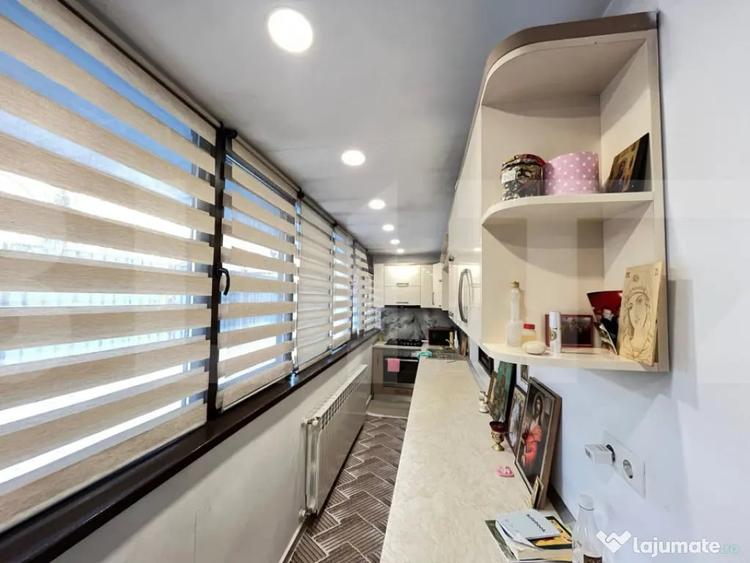 Apartament cu 3 camere decomandat în Central