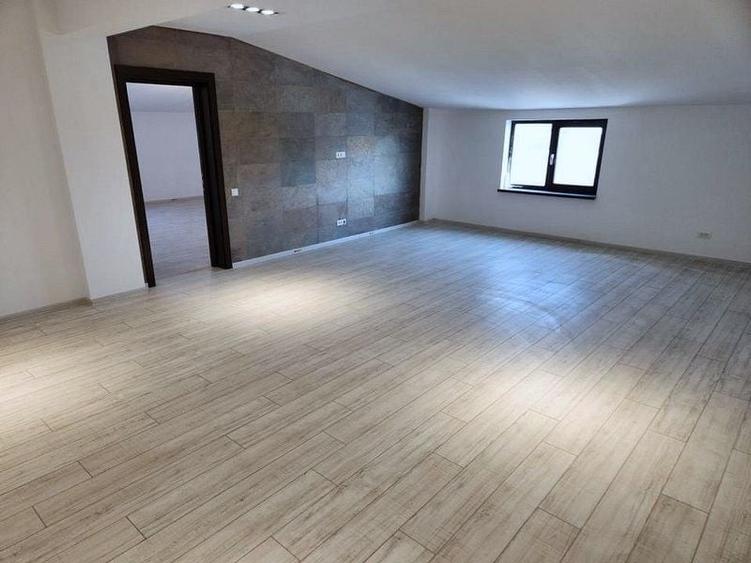 Birou, de 350 mp, în 23 August (Cațelul)
