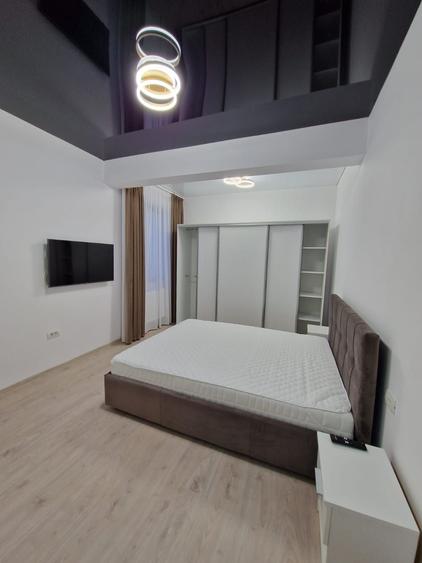 Apartament cu 2 camere decomandat în Palazu Mare