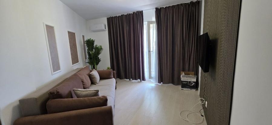 Apartament cu 2 camere decomandat în Apusului