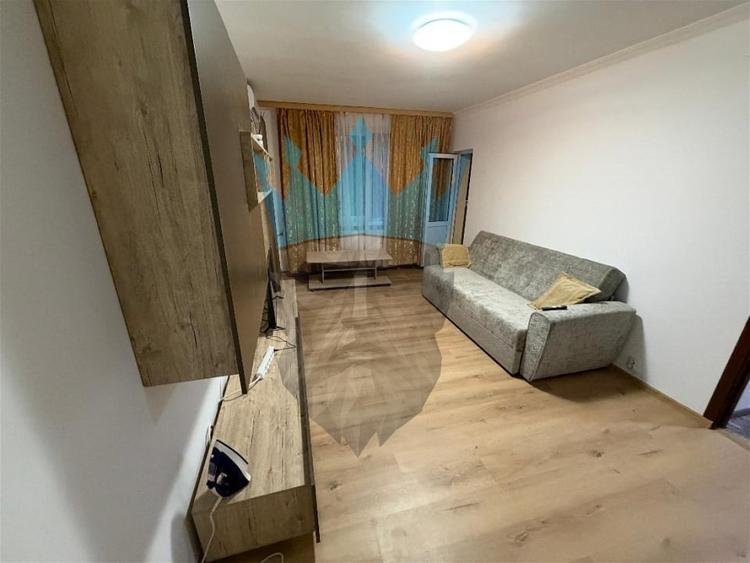 Apartament cu 2 camere decomandat, mobilat în Vitan