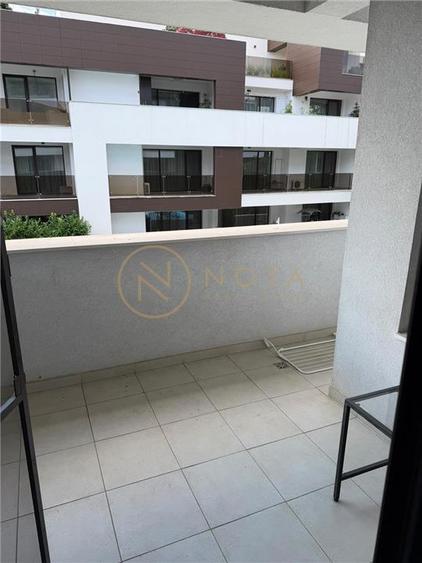 Apartament cu 3 camere decomandat, mobilat în Iancu Nicolae