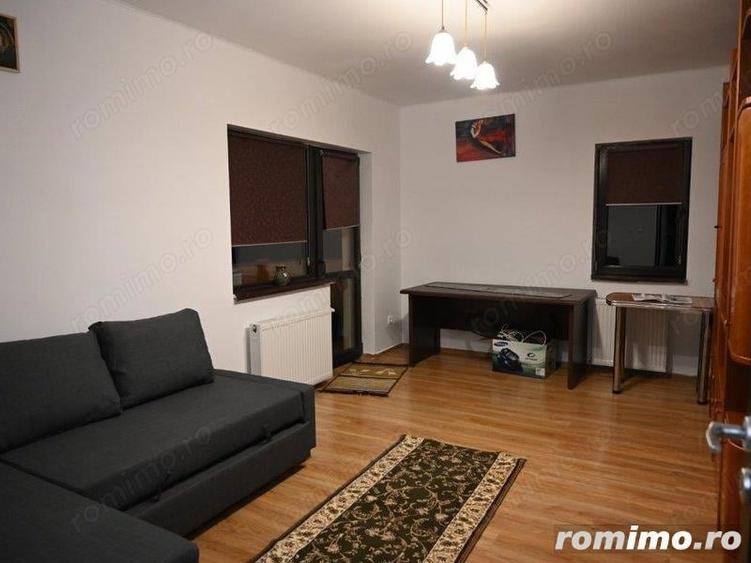 Oferim apartament doua camere decomandate zona Lacul Tei - 1