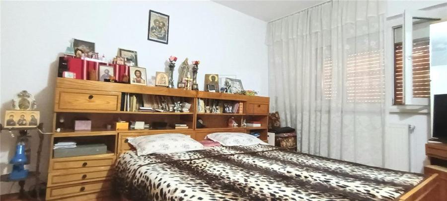 Apartament cu 2 camere semidecomandat, mobilat în Dâmbovița