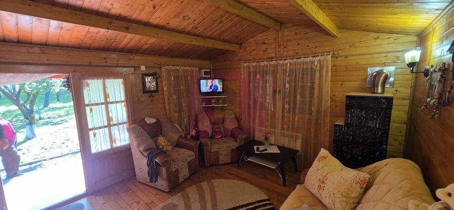 Casă individuală cu 3 camere cu Canalizare în Podul Corbului