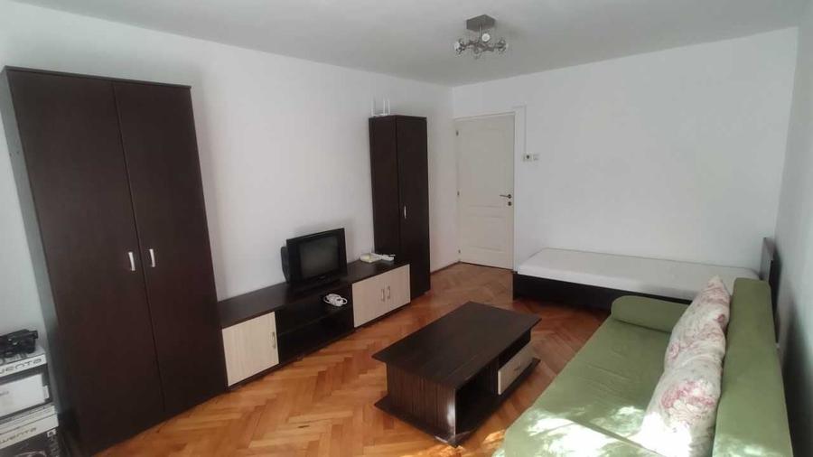 Apartament cu 2 camere decomandat în Zorilor
