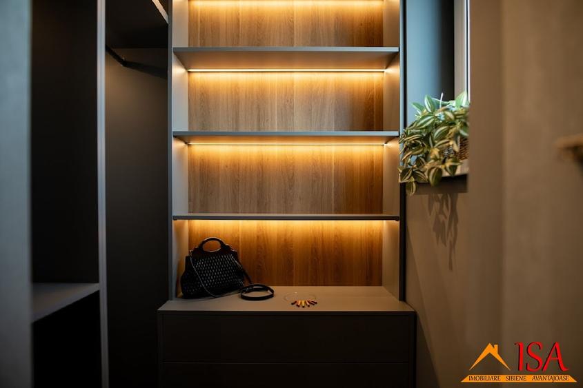 Apartament cu 3 camere decomandat în Lazaret