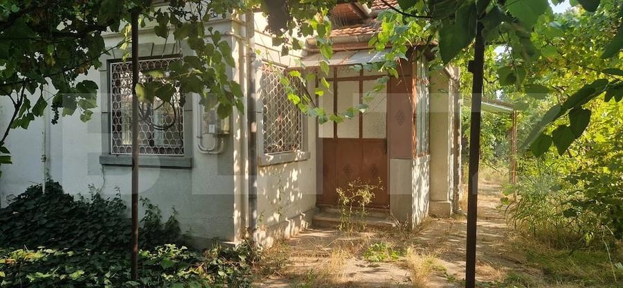Casă cu 3 camere cu Teren 444 Mp în Central