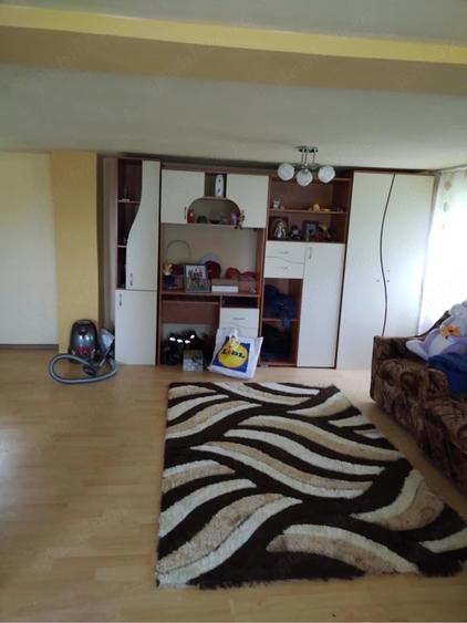 Casă cu Teren 1000 Mp în Central