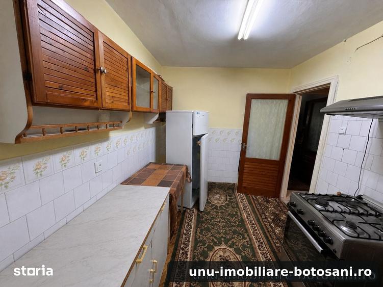 Apartament cu 3 camere în Central