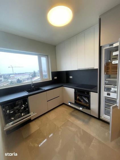 Apartament cu 3 camere semidecomandat, mobilat în Jiului