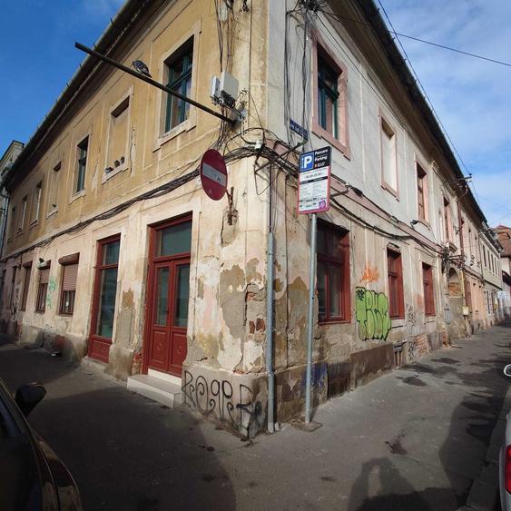 Spațiu comercial, de 44 mp, în P-ța Unirii