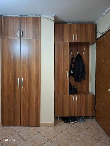 Apartament cu 3 camere în Decebal