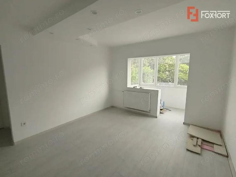 Apartament cu 2 camere semidecomandat în Lidia