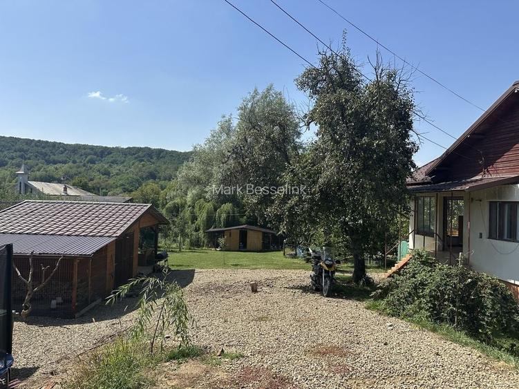 Casa cu teren 1328 mp Valcanesti Prahova