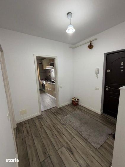 Apartament cu 3 camere decomandat în Văcăresti
