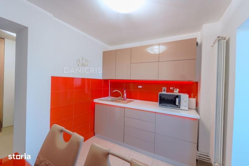Apartament cu 3 camere decomandat în Km 5 — fotografia 3