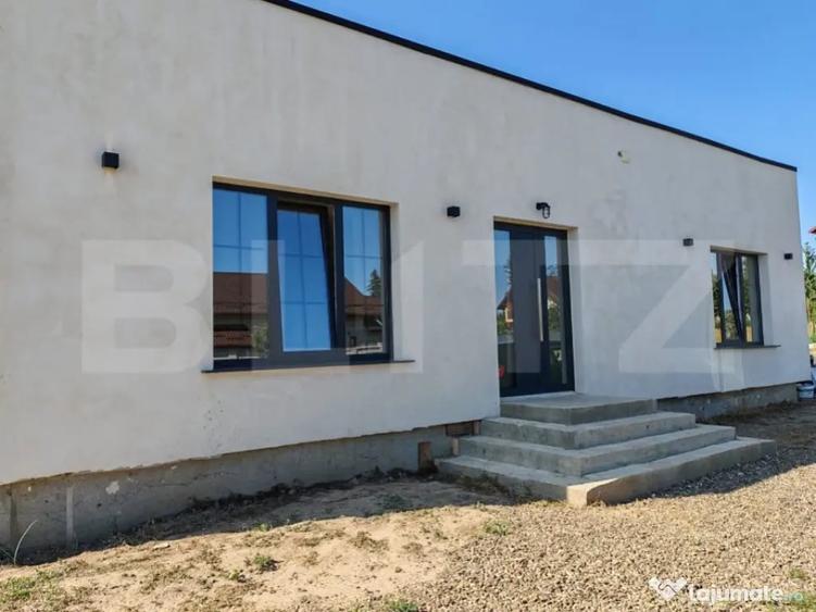 Casă cu 4 camere cu Teren 875 Mp în Burdujeni
