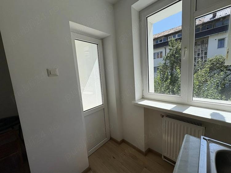 Apartament cu 2 camere semidecomandat în Central