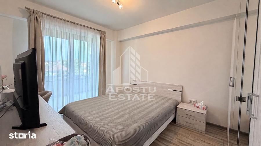 Apartament cu 3 camere, mobilat în Fratelia