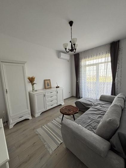 Apartament cu 2 camere decomandat în Giroc
