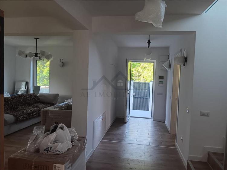 Barnova VILA LUX in spatele Primariei zona exclusivista cu p - 10