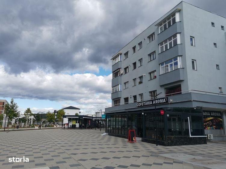 Apartament cu 4 camere decomandat în Fărcășești