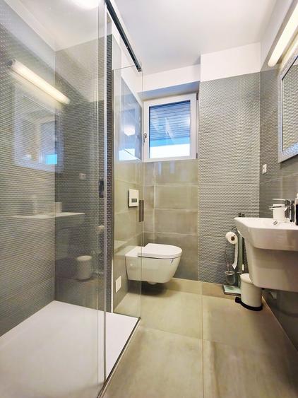 Apartament cu 3 camere decomandat în Iancu Nicolae