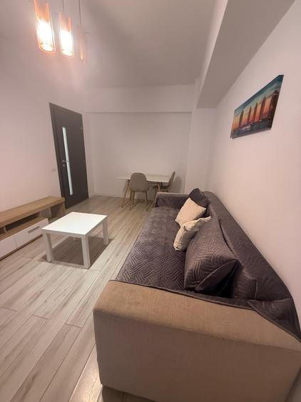 Apartament cu 2 camere decomandat în Grozăvești