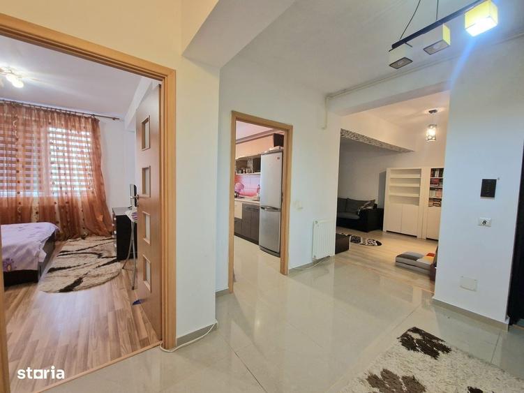 Apartament cu 2 camere decomandat în Tomis Plus