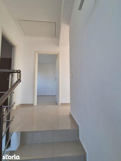 Casă cu 4 camere cu Teren 1120 Mp în Cornetu