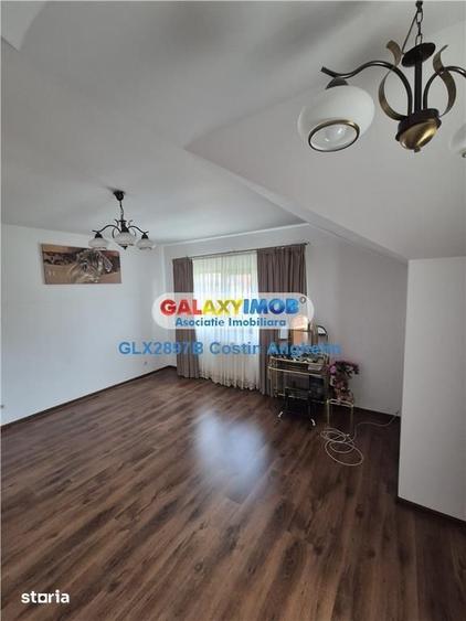 Casă cu 5 camere cu Teren 700 Mp în Central
