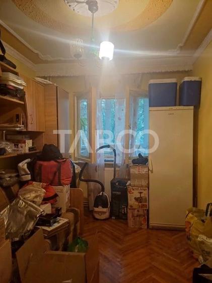 Apartament cu 4 camere de vanzare la etajul 1 in zona Vasile Aaron - 5