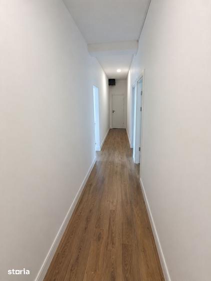 Casă cu 6 camere cu Teren 200 Mp în Tunari