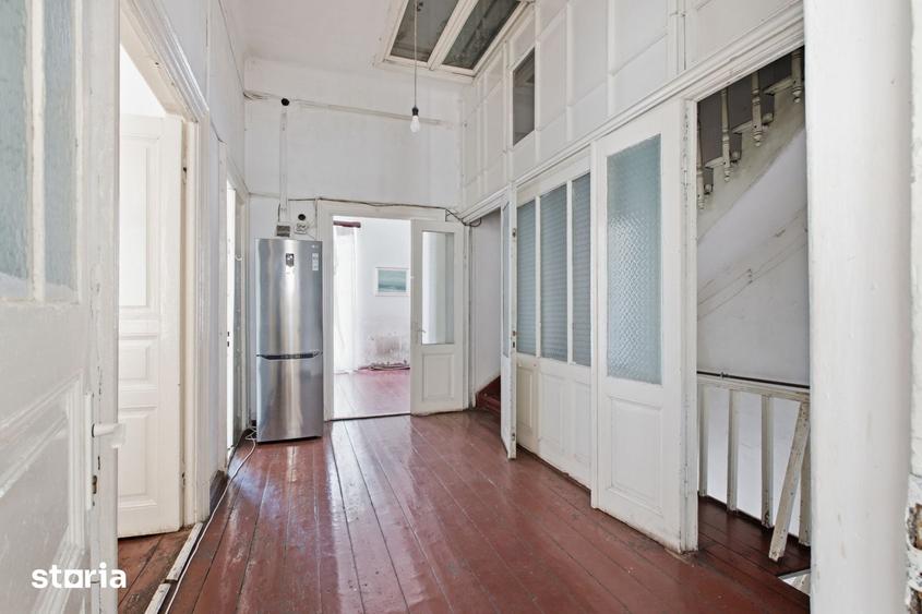 Apartament cu 5 camere în Ultracentral