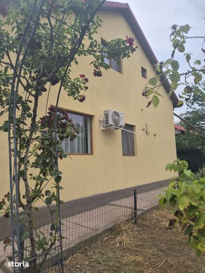 Casă cu 5 camere cu Teren 700 Mp în Șendreni