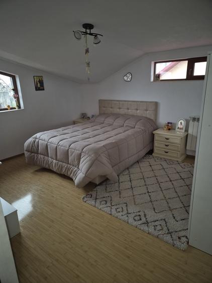 Casă cu 4 camere în Vasile Alecsandri