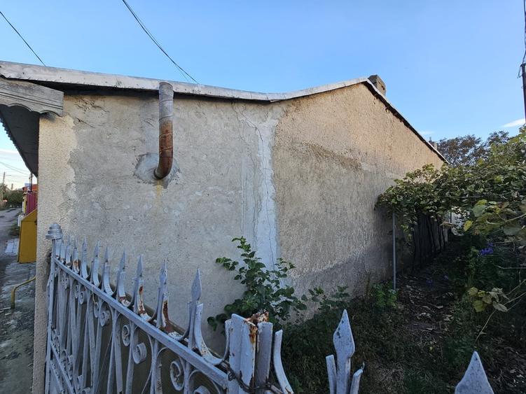 Casă cu 3 camere în Chercea