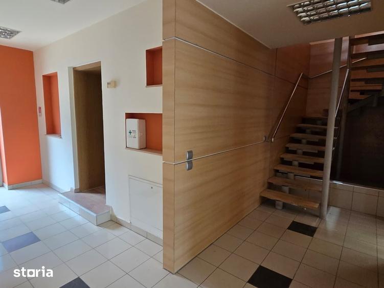 Cladire moderna 14 camere, 4baii, 10 locuri de parcare, Mehala - 18