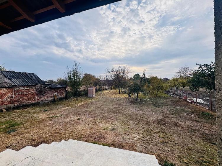 Casă cu 6 camere cu Canalizare în Semlac