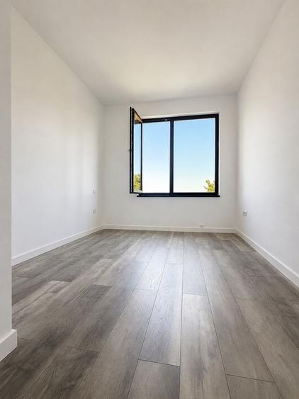 Casă cu 4 camere cu Teren 350 Mp în Săftica