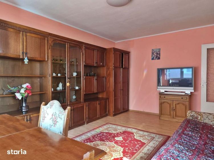 Apartament cu 2 camere decomandat în Iosia