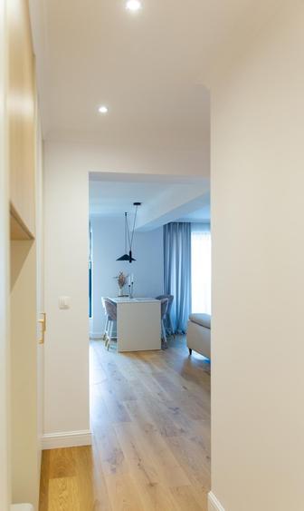Apartament cu 3 camere decomandat în Băneasa